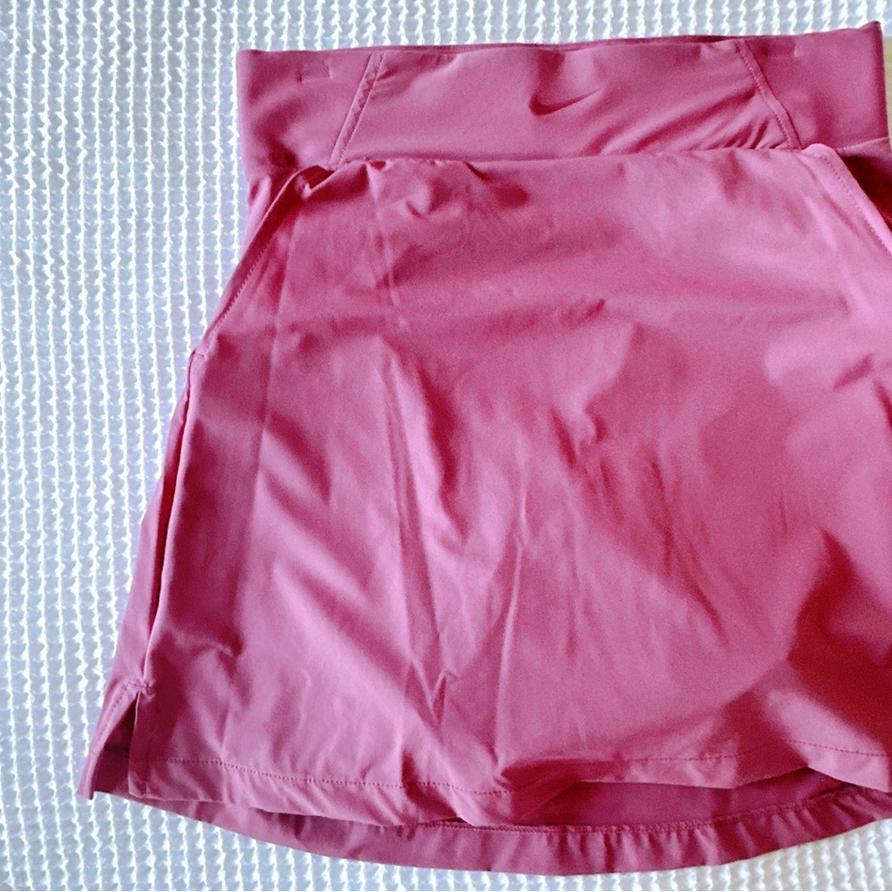 NEW♥️NIKE BLISS SKORT SKIRT XS DUSTY MAGENTA PINK WORKOUT GOLF TENNIS 2 POCKETS